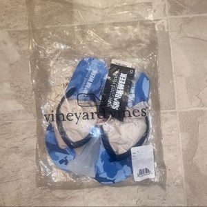 Vineyard vines shark week sandals